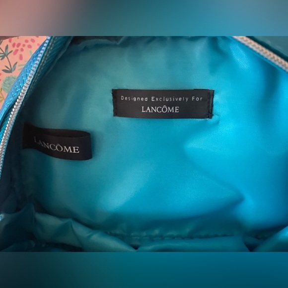 Lancôme Cosmetic Bag - Picture 3 of 4